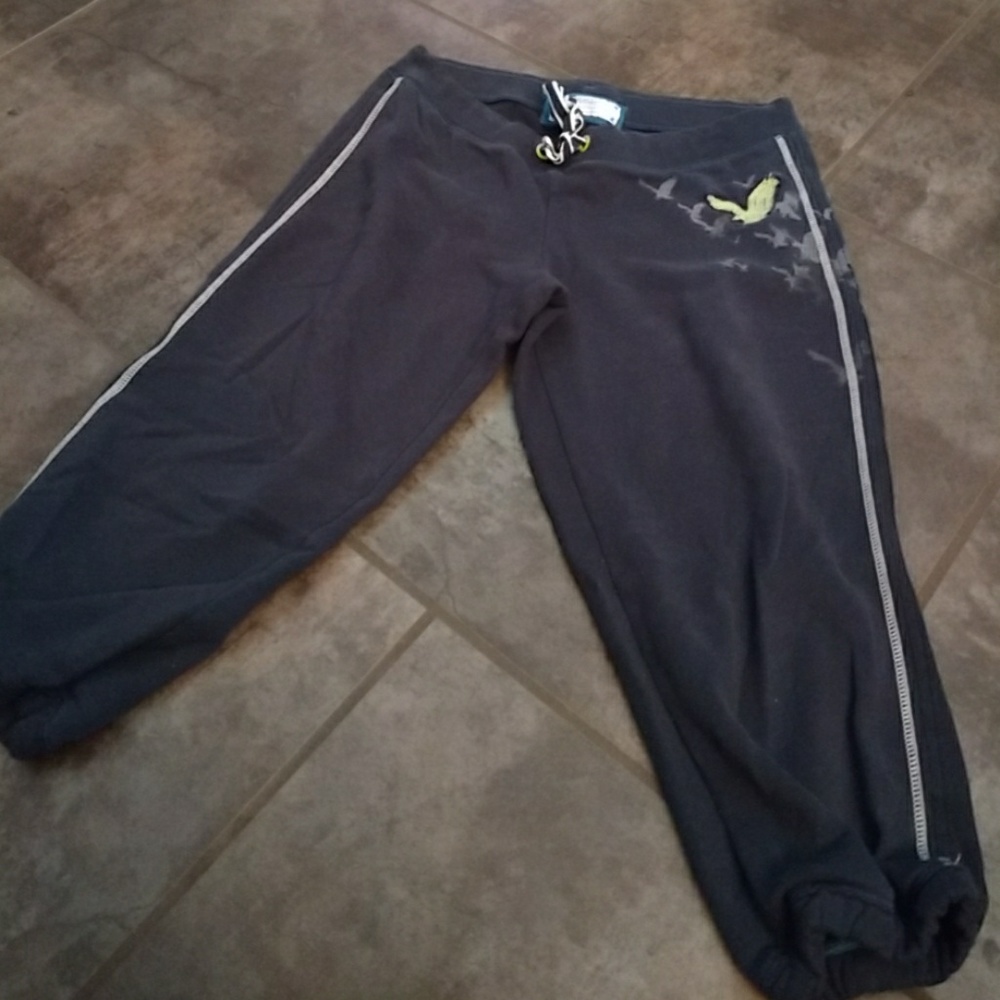 American eagle Capri sweats